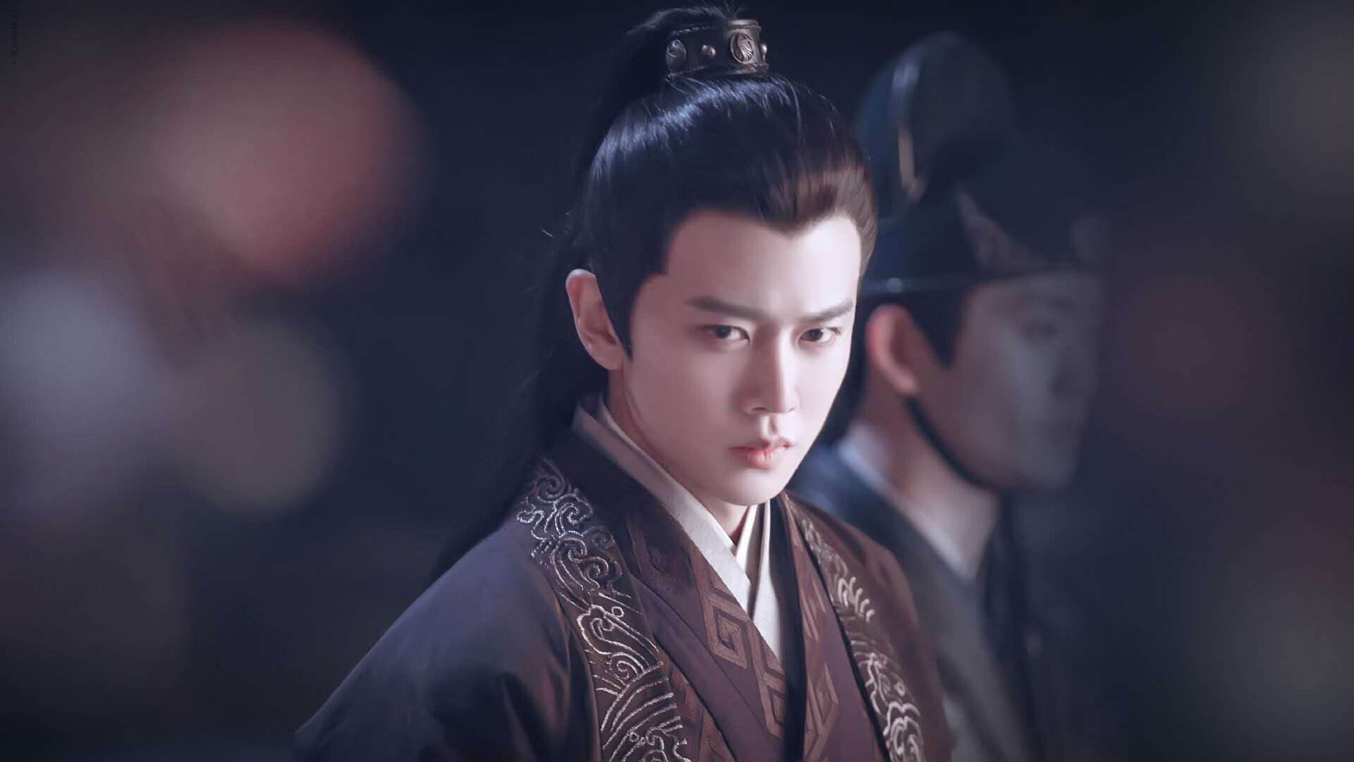 马竞中场突破射门，助球队赢得胜利，马竞中场都有谁