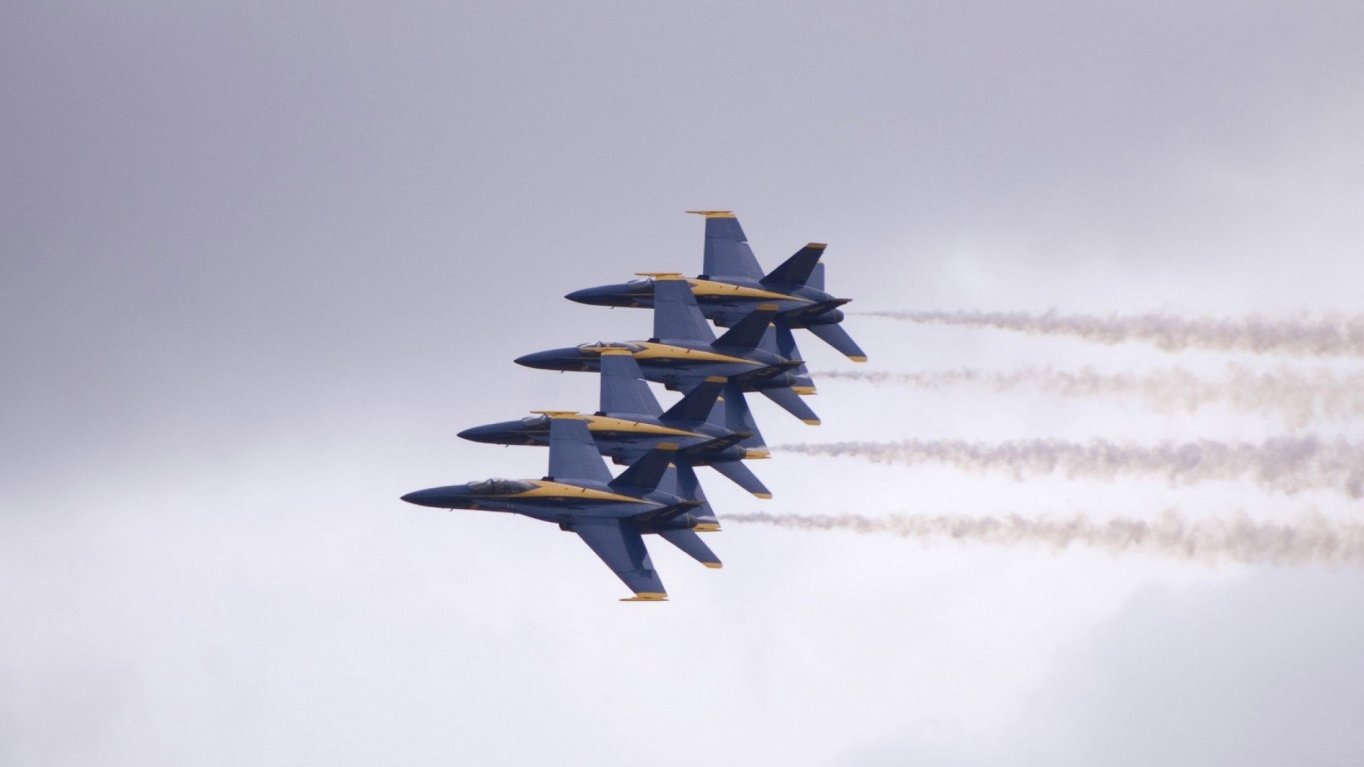 “武汉马拉松赛道：谁能在最后冲刺中力压群雄？”