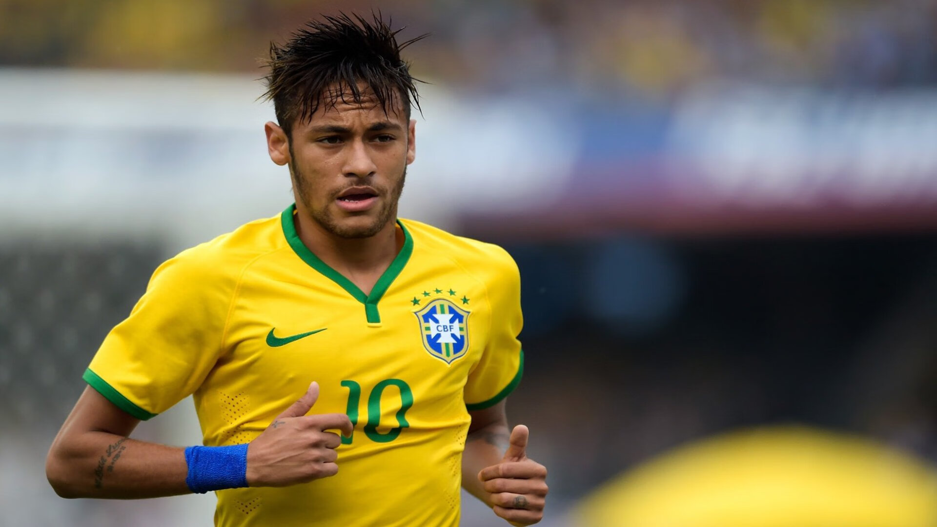 极速挑战极限：WRC赛道上的生死较量，极速挑战女嘉宾