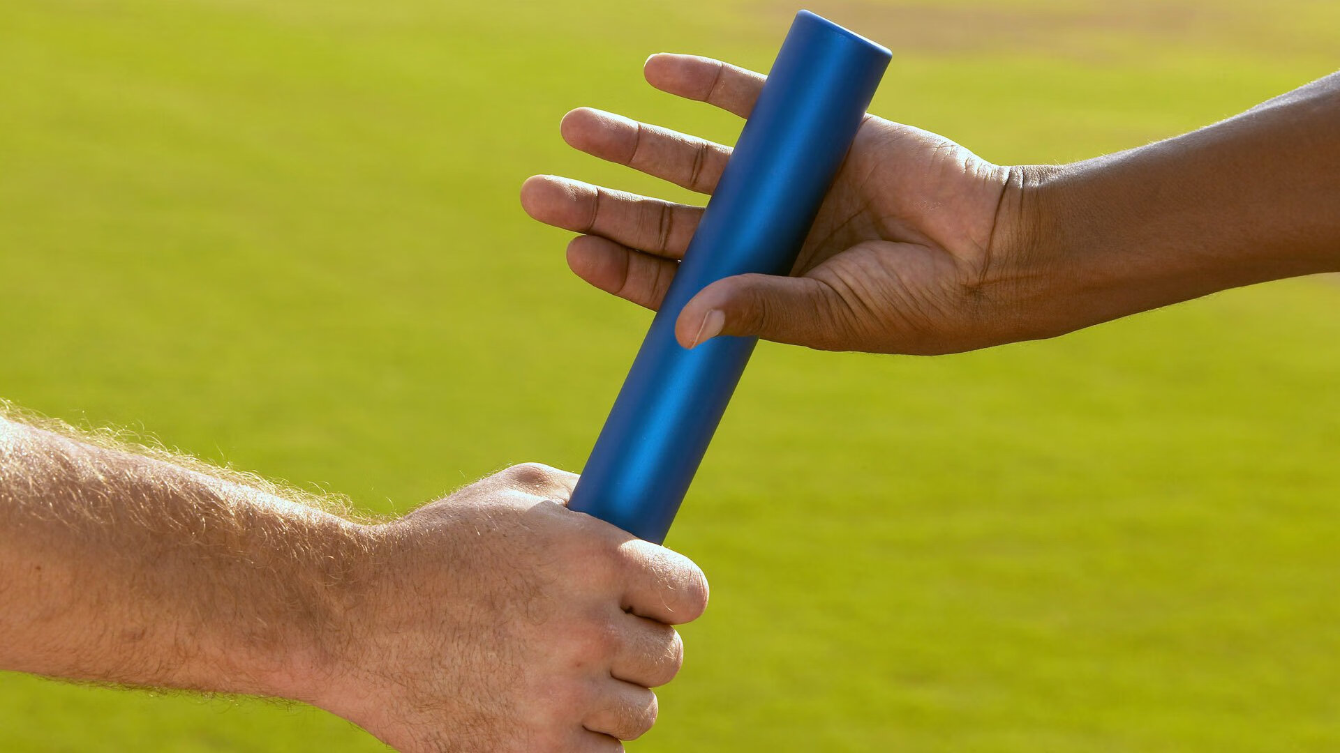 开云网址-超轻材料：赛车速度的秘密武器，赛车车体材料